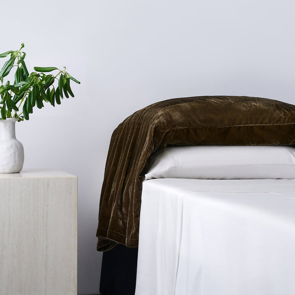 Hiend Accents Stella Faux Silk Velvet Waterfall Pillowcase Set - Elevate Your Bedroom With Luxury And Style Green Ochre 70% Rayon,30% Nylon Fb6900ps-os-go