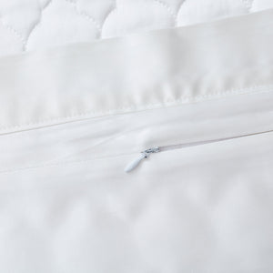 Hiend Accents High Shine Satin Quatrefoil Quilt Pillow Sham Set - Luxurious Elegance For Your Bedroom Decor White Face, 52% Viscose,48% Polyester,Back, 100% Polyester,Fill, 100% Polyester Fb7135ps-ks-wh