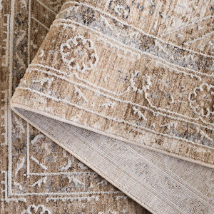 Safavieh Finley Elegant Runner Rug - Traditional Power Loomed Design In Soft Neutral Tones For Any Decor Beige ,Ivory Polyester Fin304b-5