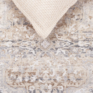 Safavieh Finley Elegant Runner Rug - Timeless Turkish Design For Hallways And Foyers, Soft & Stylish Touch Beige ,Grey Polyester Fin308b-5