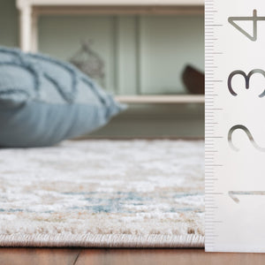 Safavieh Finley Elegant Runner Rug In Grey And Beige - Traditional Charm For Hallways & Narrow Spaces Blue ,Beige Polyester Fin316m-8