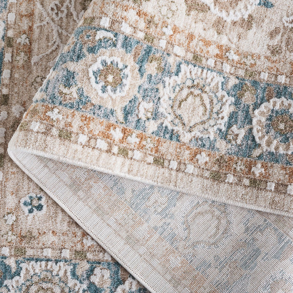 Safavieh Finley Elegant Traditional Runner Rug - Soft Polyester, Power Loomed, Classic Grey/Beige Charm For Home Blue ,Beige Polyester Fin316m-5