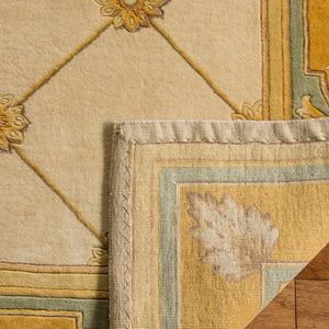 Safavieh Florence Hand Knotted Wool Pile Area Rug - Timeless Elegance With Classic Floral Design For Your Home Assorted Wool Pile Fl03a-8sq