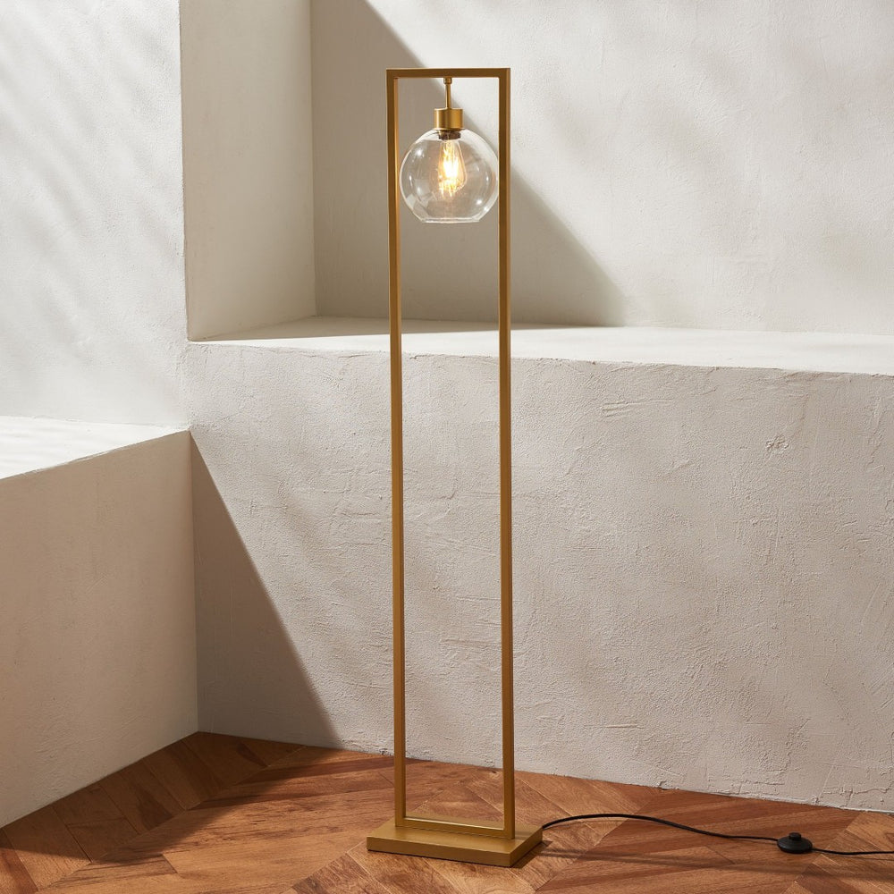 Safavieh JALISA, Elegant 60-Inch Iron Floor Lamp for Modern Spaces - Minimalist Design & Ambient Lighting Gold FLL4127B