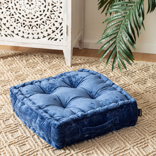 Safavieh BELIA Floor Pillow - Casual Comfort and Contemporary Style for Versatile Home Lounging and Seating Blue FLP1001A