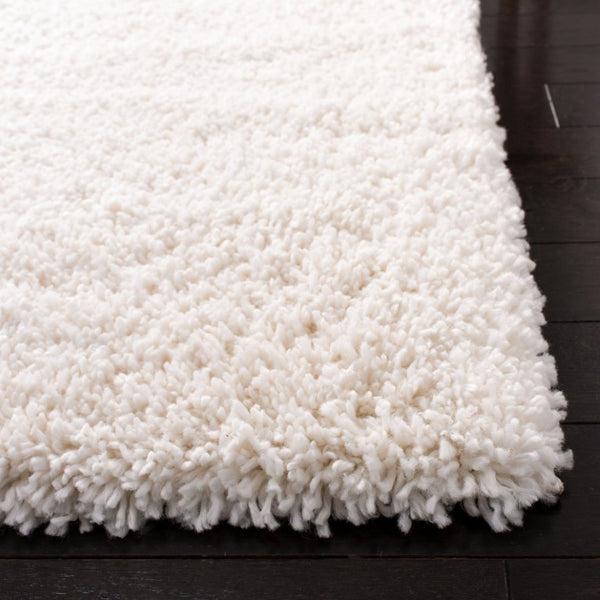 Safavieh Fontana Shag Ivory Polypropylene Rug Plush Two Inch Pile for Living Bedroom Off White FNT800A-68