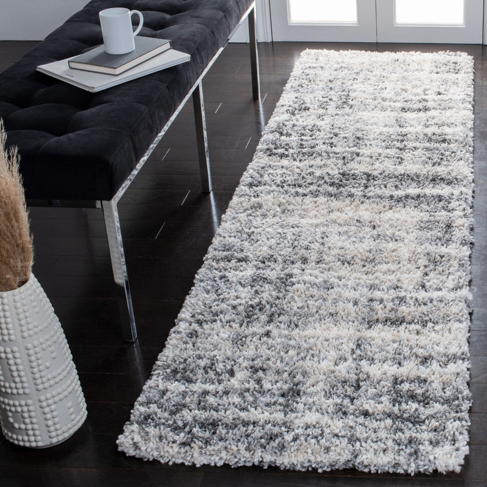 Safavieh Fontana Shag Area Rug - Elegant Cozy Design With Timeless Colors For Modern Home Décor And Comfort Grey ,Ivory Polypropylene Pile Fnt856g-4sq