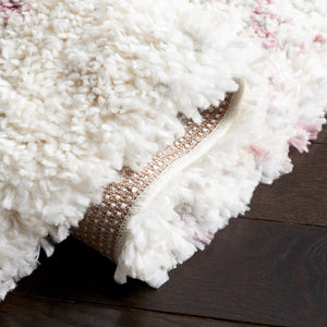 Safavieh Fontana Shag 886 Power Loomed Shag & Flokati Rug Pink / Ivory 5'-3" x 7'-6"