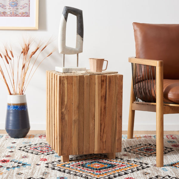 Safavieh Richmond Rustic Teak Block End Table - Handcrafted Medium Oak Accent Table For Any Room Decor FOX1001A