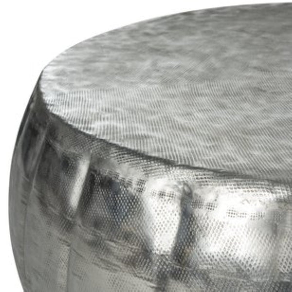 Safavieh Dara Coffee Table: Sculptural Silver Aluminum Centerpiece For Modern Living Spaces & Unique Style FOX3239A