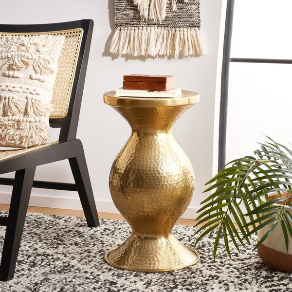 Safavieh Janus Glamorous Hammered End Table - Radiant Gold Finish, Sculptural Design For Luxury Interiors FOX5522A