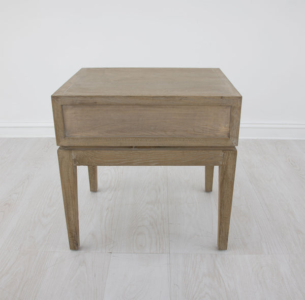 Zeugma Fr907 Elegant Solid Oak Side Table With Antiqued Mud Grey Finish - Perfect For Traditional Spaces Antiqued Mud Grey Finish Solid Oak Wood Fr907 Natural