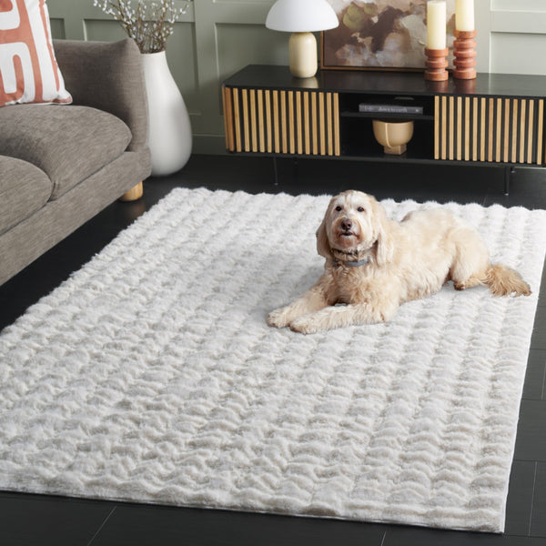 Safavieh Faux Rabbit Bubble Area Rug - Luxurious Ivory Design, Durable, Slip-resistant, Easy To Clean, Chic Decor Ivory Polyester Frb100a-3
