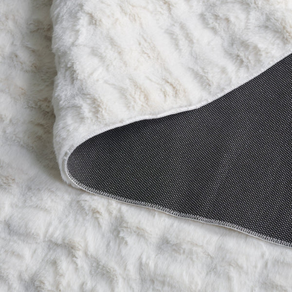 Safavieh Faux Rabbit Bubble Area Rug - Luxurious Ivory Design, Durable, Slip-resistant, Easy To Clean, Chic Decor Ivory Polyester Frb100a-3