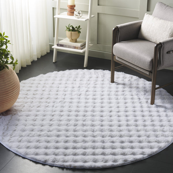 Safavieh Faux Runner Area Rug - Luxurious Plush Design, Slip-resistant & Washable For Elegant Living Spaces Ivory Polyester Frb100a-6r