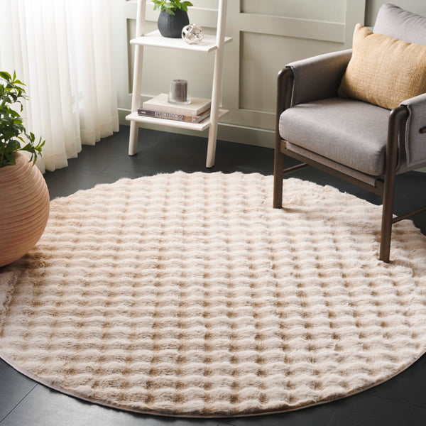 Safavieh Faux Rabbit Bubble Area Rug - Luxurious Ivory Design, Durable, Slip-resistant, Easy To Clean, Chic Decor Beige Polyester Frb100b-8