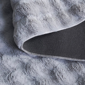 Safavieh Faux Rabbit Bubble Area Rug - Luxurious Ivory Design, Durable, Slip-resistant, Easy To Clean, Chic Decor Grey Polyester Frb100f-2