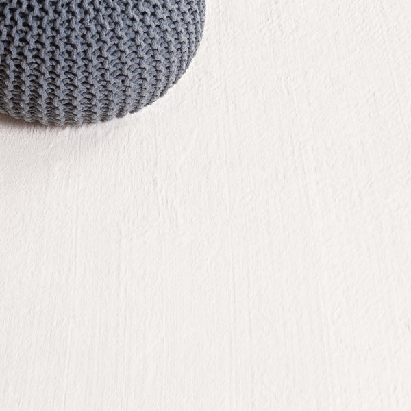 Safavieh Faux Rabbit Fur 100 Power Loomed Polyester Solid & Tonal Rug Ivory FRF100A-8