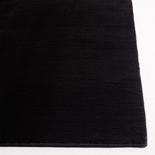 Safavieh Faux Rabbit Fur 100 Power Loomed Solid & Tonal Rug Black FRF100Z-6R