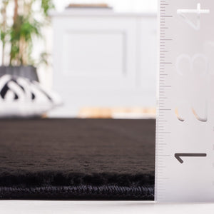 Safavieh Faux Rabbit Fur 100 Power Loomed Solid & Tonal Rug Black FRF100Z-6R