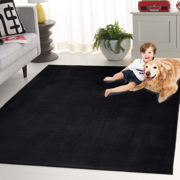 Safavieh Faux Rabbit Fur Area Rug - Elegant & Durable Design For High-traffic Spaces, Easy To Clean, Non-slip Black Polyester Frf100z-212
