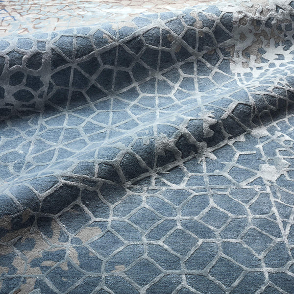 Jaipur Living Jaipur Living Tattvam Hand-tufted Viscose Wool Lattice Rug in Cool Blue Gray RSW104704