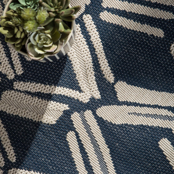 Jaipur Living Jaipur Living Caelum Flatweave Trellis Polypropylene Rug for Indoor Outdoor Spaces Navy 7'10"X10'10" RUG146082