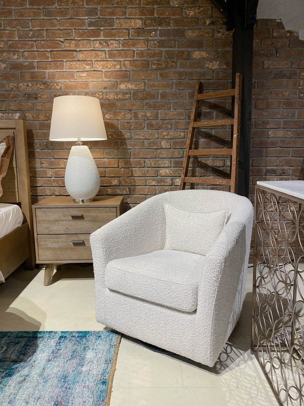 Lh Imports Carmen Club Chair - Elegant Boucle Cream Design With Cozy Pillow For Stylish Home Decor Upgrade Beige Polyester,Acrylic,Pu Foam,Pinewood,Plywood,Metal Fth024s