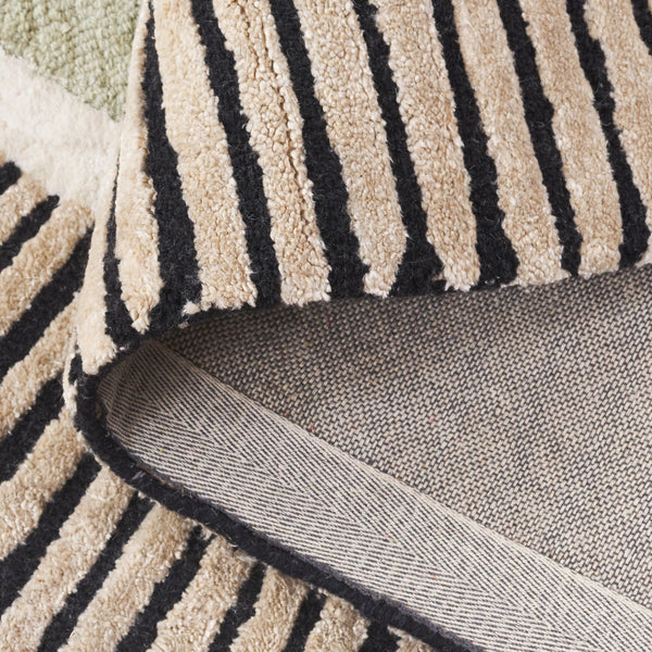 Safavieh Fifth Avenue Elegant Oval Area Rug - Hand-tufted Modern Design, Luxurious Wool Blend For Chic Spaces Sage ,Black 65% Wool,25% Viscose,10% Cotton Ftv107w-5ov