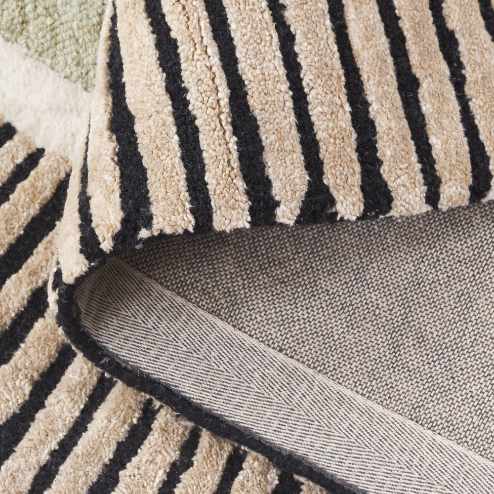 Safavieh Fifth Elevate With Hand-Tufted Sage And Black Oval Rug — Wool-Viscose Blend, Mid-Century Modern Appeal 6'-0" x 9'-0" FTV107W-6OV