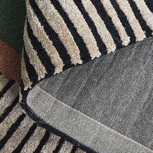 Safavieh Fifth Oval 9X12 Hand-Tufted Rug In Green With Bold Black-White Stripes, Wool-Viscose Plush, Artful Accent FTV107Y-68OV