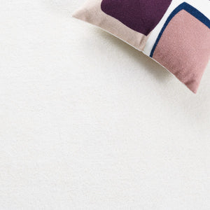 Safavieh Fifth Avenue 128 Hand Tufted Contemporary Rug Ivory FTV128A-9