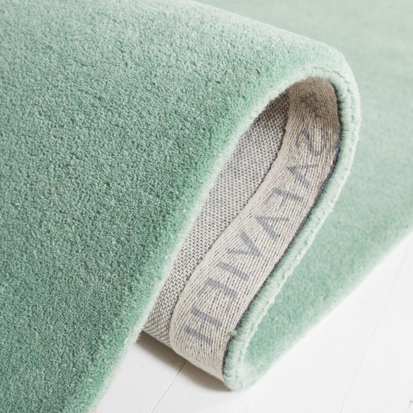 Safavieh Fifth Avenue 128 Hand Tufted Contemporary Rug Green FTV128Y-9
