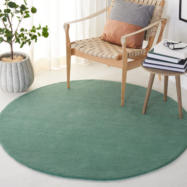 Safavieh Fifth Avenue 128 Hand Tufted Contemporary Rug Green FTV128Y-9
