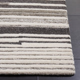 Safavieh Fifth Avenue 132 Hand Tufted Contemporary Rug Natural / Grey FTV132B-5