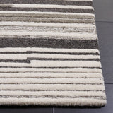 Safavieh Fifth Avenue 132 Hand Tufted Contemporary Rug Natural / Grey FTV132B-6