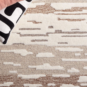 Safavieh Fifth Avenue 133 Hand Tufted Contemporary Rug Natural / Brown FTV133B-7R