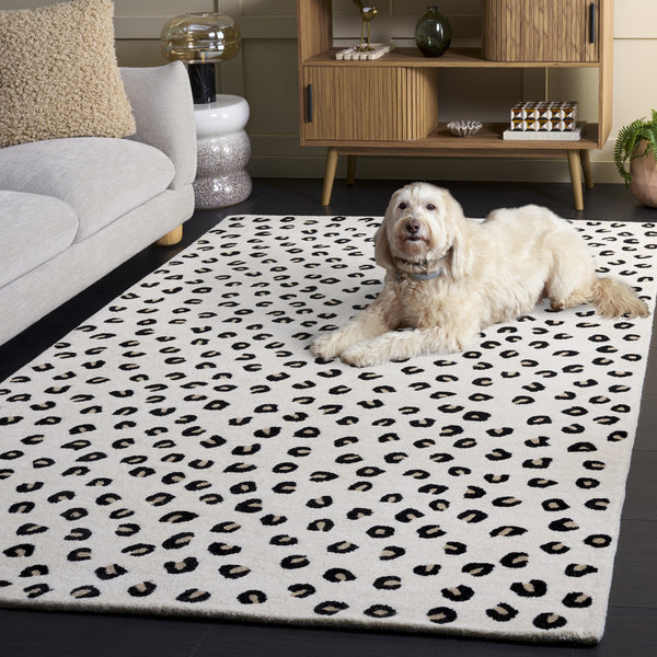 Safavieh Fifth Avenue Hand-Tufted Wool-Cotton Area Rug In Ivory & Black — Low Pile, Durable, Modern Glam Centerpiece 6'-0" x 9'-0" FTV175A-6