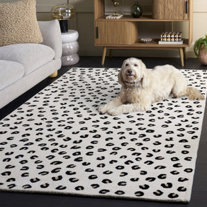 Safavieh Fifth Hand-Tufted Ivory And Black Square Rug — Wool-Cotton Blend, Low-Profile Pile, Refined Minimalist Chic 6'-0" x 6'-0" FTV175A-6SQ