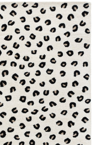 Safavieh Fifth Elegant Ivory And Black Hand-Tufted Rug — Low-Profile Wool-Cotton Blend For Modern Spaces 4'-0" x 6'-0" FTV175A-4