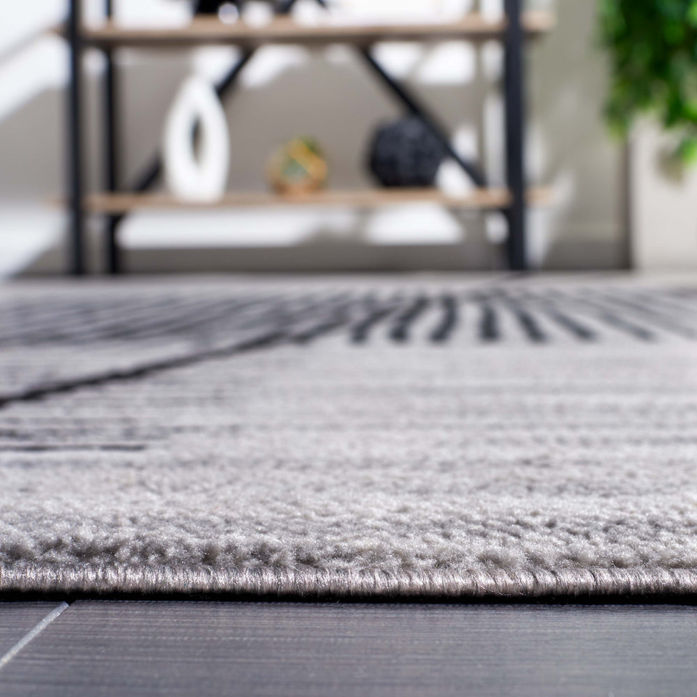 Safavieh Fifth Avenue 201 Hand Tufted 80% Wool, 10% Polyester, 10% Cotton Modern Rug Ivory / Pink FTV201A-8