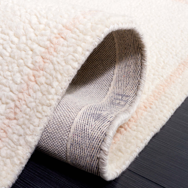 Safavieh Fifth Avenue 201 Hand Tufted 80% Wool, 10% Polyester, 10% Cotton Modern Rug Ivory / Pink FTV201A-8
