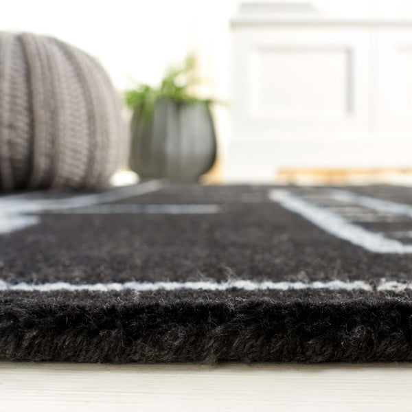 Safavieh Fifth Avenue 201 Hand Tufted 80% Wool, 10% Polyester, 10% Cotton Modern Rug Black / Ivory FTV201Z-8