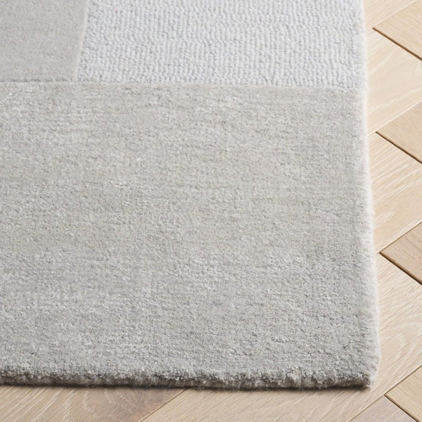 Safavieh Fifth Avenue Hand Tufted Wool Viscose Runner Geometric Grey Hallway Entryway Rug Gray 5'-0" x 8'-0" FTV251A-5