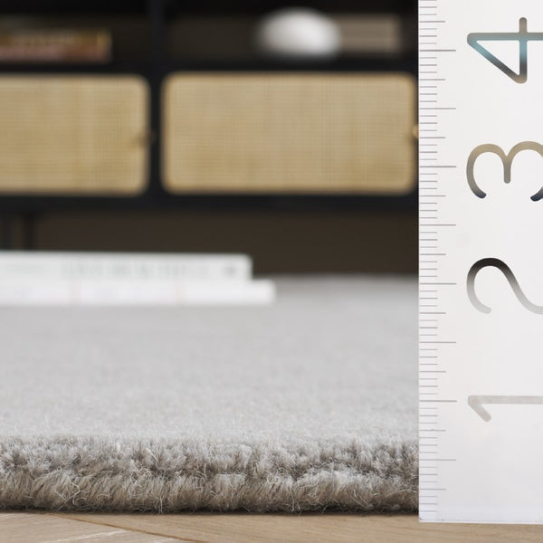 Safavieh Fifth Avenue Hand Tufted Wool Viscose Runner Geometric Grey Hallway Entryway Rug Gray 6'-0" x 6'-0" - SQ FTV251A-6SQ