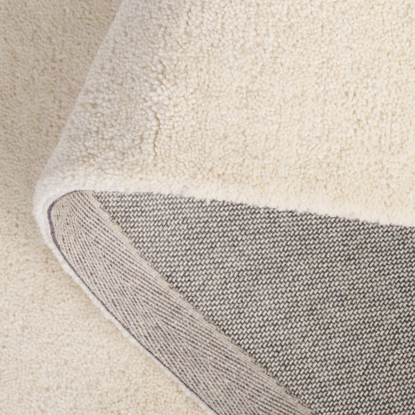 Safavieh Fifth Avenue Hand-tufted Wool Area Rug – Elegant Modern Design For Chic Home Décor And Comfort Ivory 95% Wool,5% Viscose Ftv452a-4