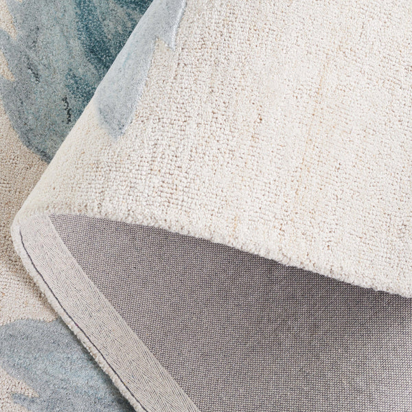 Safavieh Fifth Hand-Tufted Round Floral Rug In Beige And Teal — Plush Wool Blend, Low Pile, Durable Elegance 6'-0" x 6'-0" FTV503L-6R