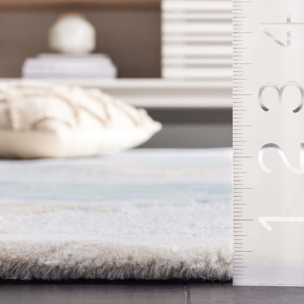 Safavieh Fifth Avenue Hand-tufted Runner - Modern Elegance In Abstract Design For Hallways Or Living Spaces Grey ,Beige 55% Wool,20% Polyester,15% Viscose,10% Cotton Ftv508f-5