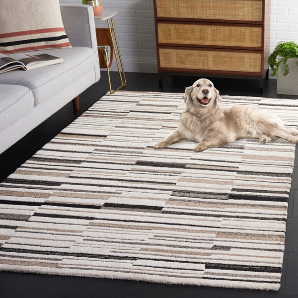 Safavieh Fifth Avenue Hand-Tufted Wool Cotton Runner Rug for Hallways and Entryways Ivory Grey 5'-0" x 8'-0" FTV602F-5