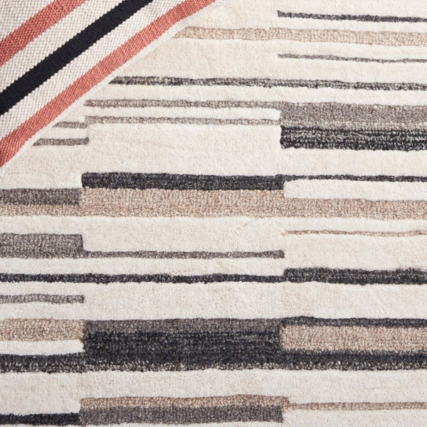 Safavieh Fifth Avenue Hand-Tufted Wool Cotton Runner Rug for Hallways and Entryways Ivory Grey 6'-0" x 9'-0" FTV602F-6